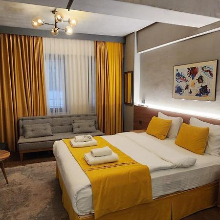 Aleksandr Pera Hotel Provincia di Provincia di Istanbul Esterno foto